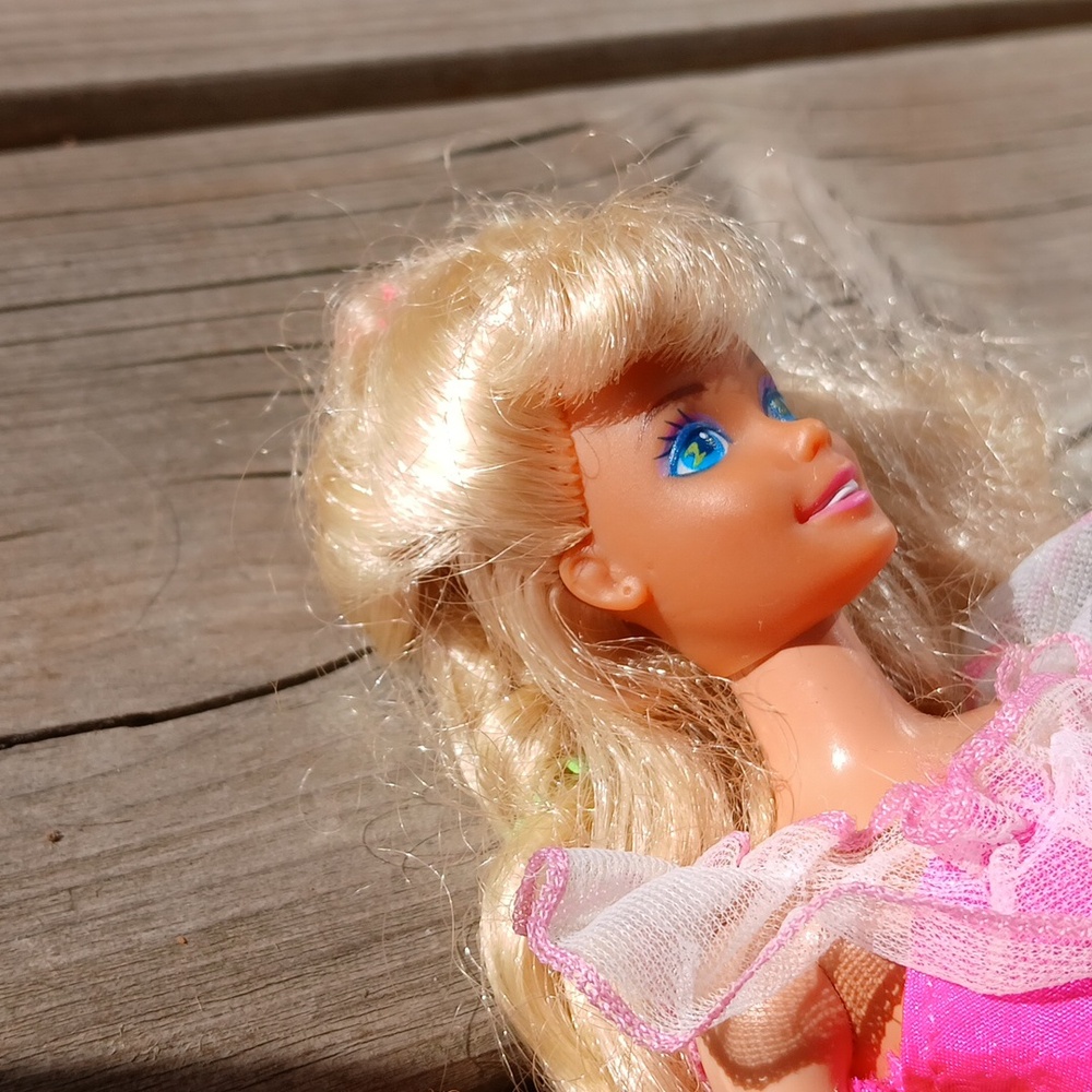 Barbie - Picture 4 of 5